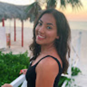 Meet your Posher, Monica